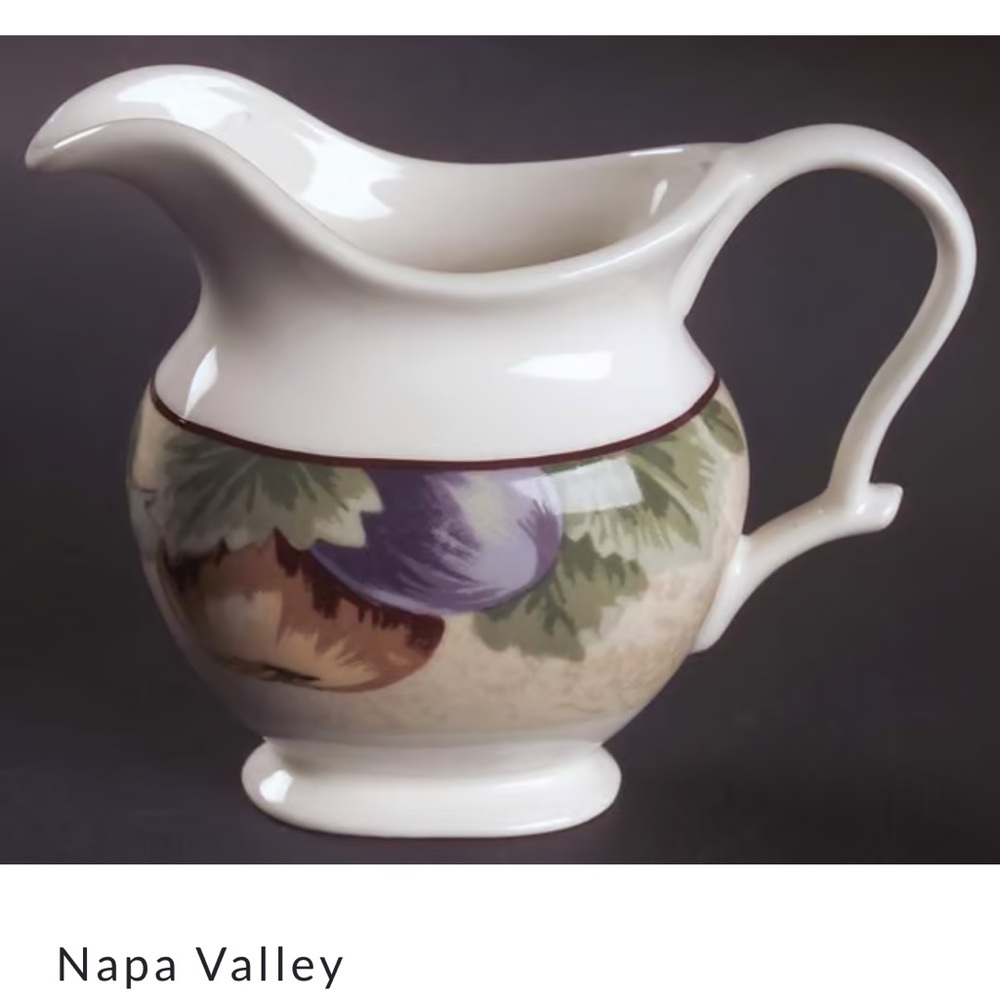 Noble Excellence Napa Valley Creamer & Sugar Dish with Lid Excellent Condition!